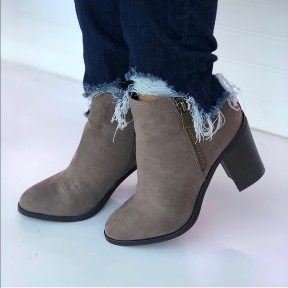 BAMBOO Shoes - Taupe Booties